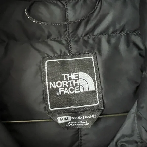 The North Face down coat. Size M. Very good condition. - Picture 2 of 7